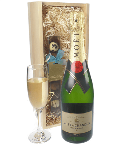 Moet Champagne and Chocolates Gift Set