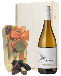 New Zealand Sauvignon Blanc White Wine and Chocolates Gift Set