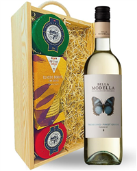 Pinot Grigio Wine and Cheese Hamper