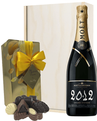 Moet & Chandon Vintage Champagne and Chocolate Gift Set