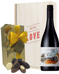 Australian Shiraz Red Wine Valentines Wine and Chocolate Gift Box