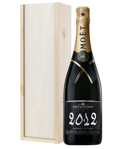 Moet & Chandon Vintage Champagne Gift in Wooden Box