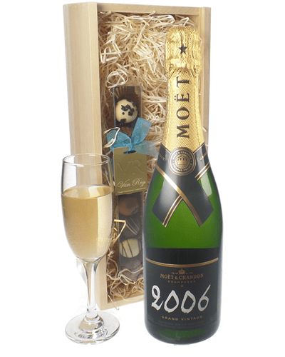 Moet Vintage Champagne and Chocolates Gift Set