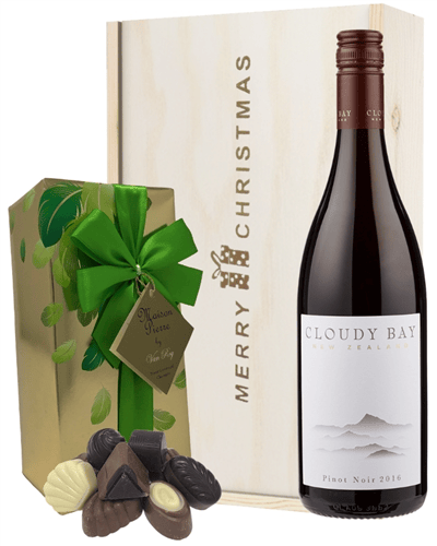 New Zealand Cloudy Bay Pinot Noir Christmas Wine and Chocolate Gift Box