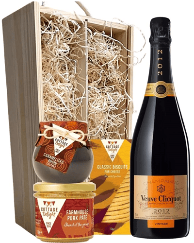 Veuve Clicquot Vintage Champagne Hamper
