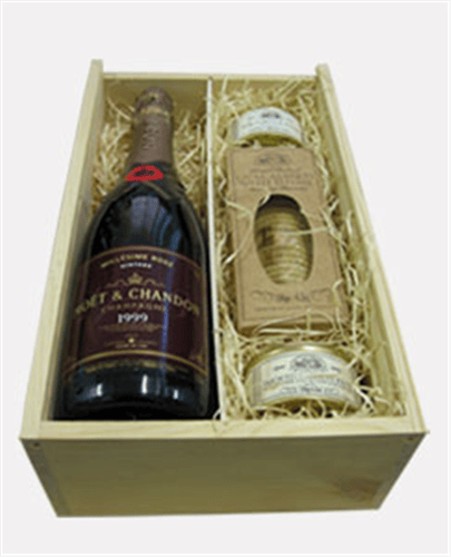 Moet & Chandon Vintage Rose Champagne Hamper