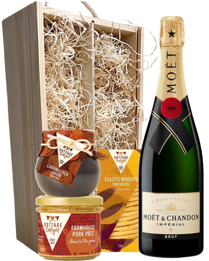 Moet & Chandon Champagne Hamper Next Day Delivery UK