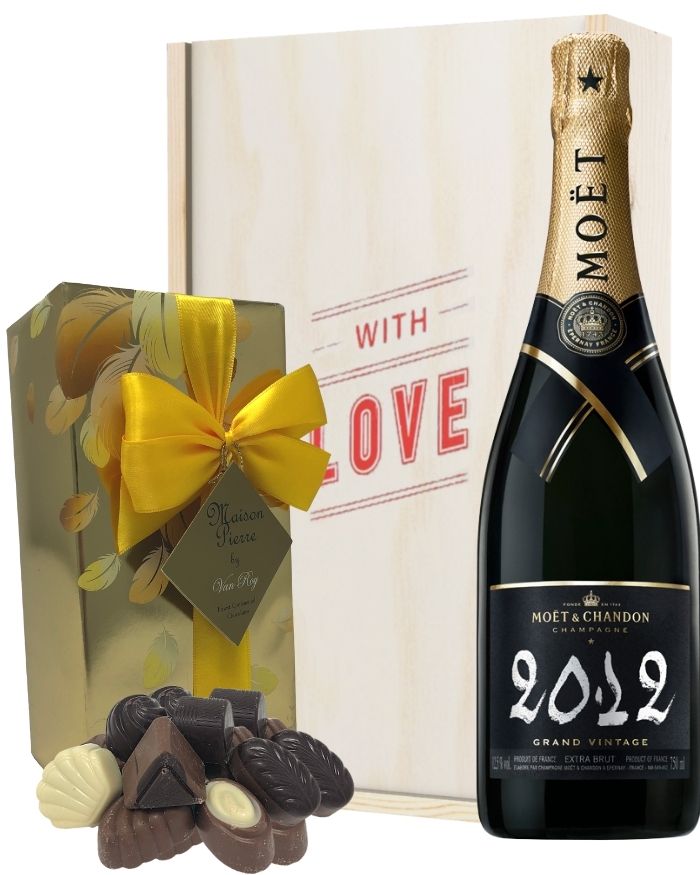 Moet & Chandon Vintage Valentines Champagne and Chocolates