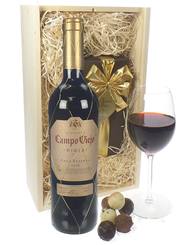 Campo Viejo Gran Reserva Wine and Chocolates Gift Set in Wooden Box