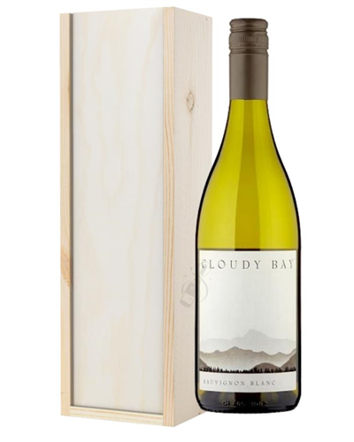 Cloudy Bay Sauvignon Blanc Wine Gift in Wooden Box