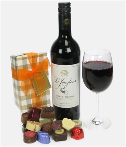 Le Jongleur Red Wine and Chocolates Gift Set in Wooden Box