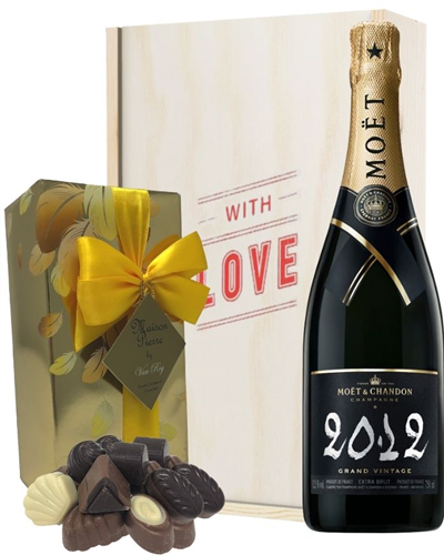 Moet & Chandon Vintage Valentines Champagne and Chocolates Gift Box